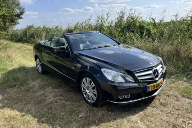 Mercedes-Benz E-Klasse (2010) thumbnail 3