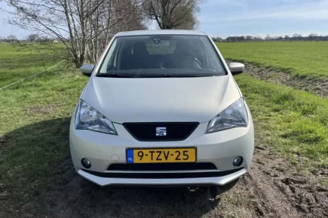SEAT Mii (2014) thumbnail 2