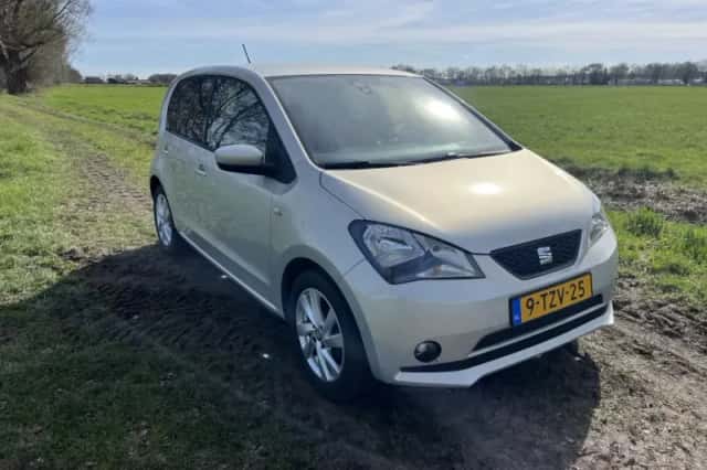 SEAT Mii (2014) thumbnail 3