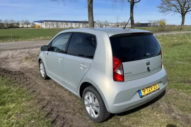 SEAT Mii (2014) thumbnail 6