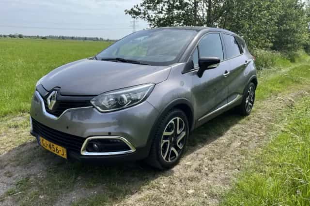 Renault Captur (2015) thumbnail 1