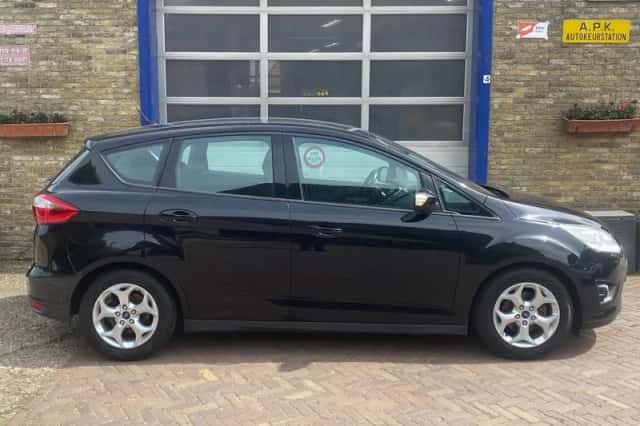Ford C-Max (2011) thumbnail 3