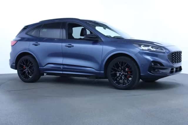 Ford Kuga (2023) thumbnail 4