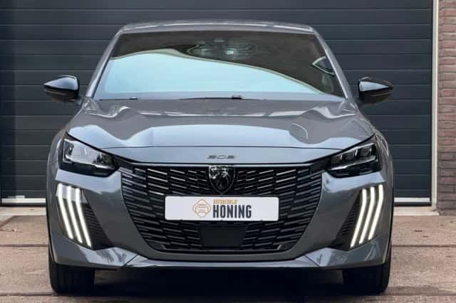 Peugeot e-208 (2025) thumbnail 2