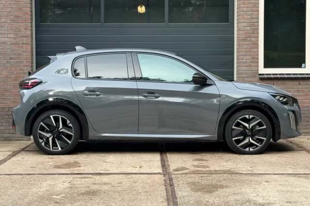 Peugeot e-208 (2025) thumbnail 4
