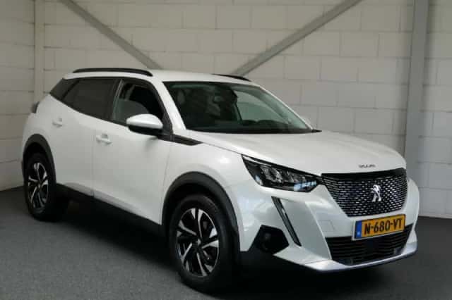 Peugeot 2008 (2022) thumbnail 1