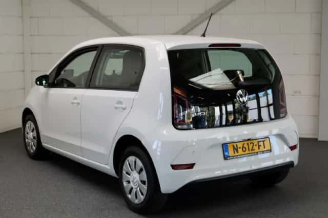 Volkswagen Up! (2021) thumbnail 3