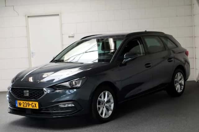 SEAT Leon (2021) thumbnail 2