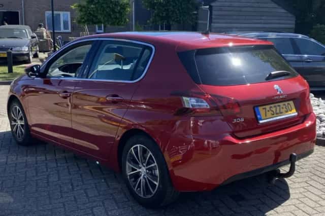 Peugeot 308 (2014) thumbnail 6
