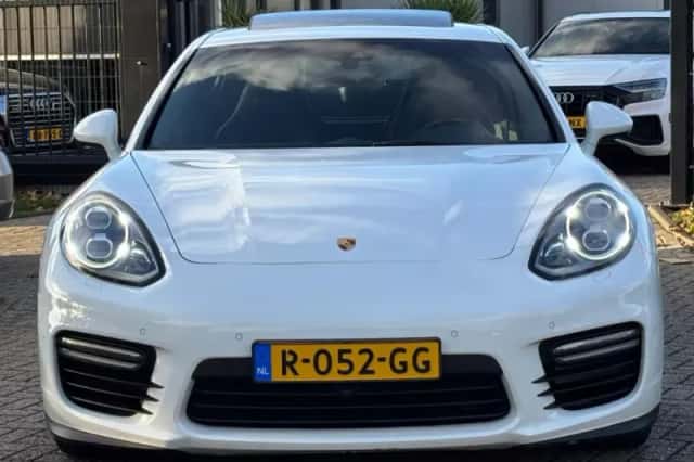 Porsche Panamera (2014) thumbnail 2