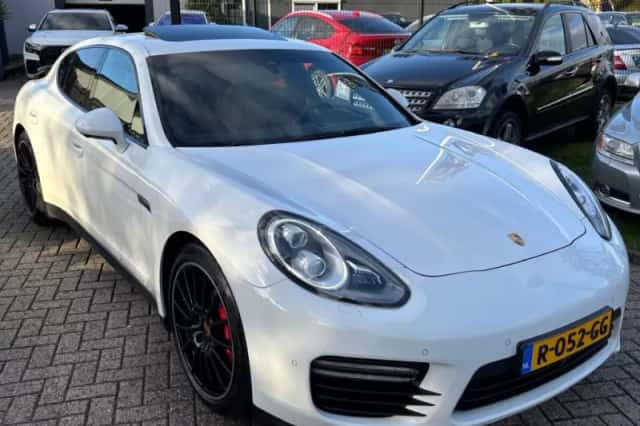 Porsche Panamera (2014) thumbnail 4