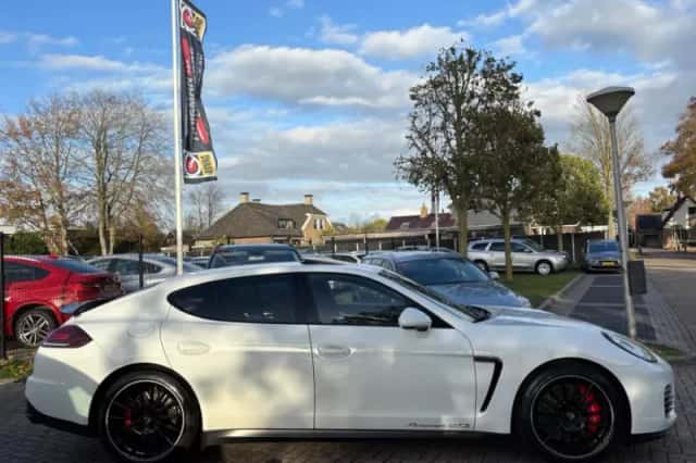 Porsche Panamera (2014) thumbnail 6