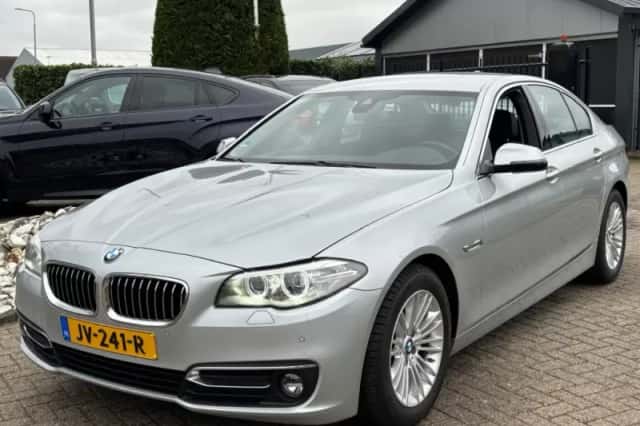 BMW 5-Serie (2016) thumbnail 1