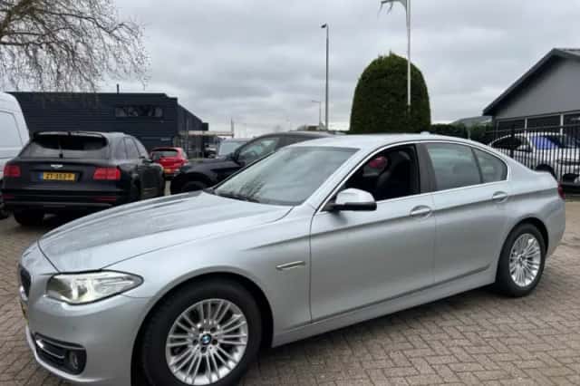 BMW 5-Serie (2016) thumbnail 4
