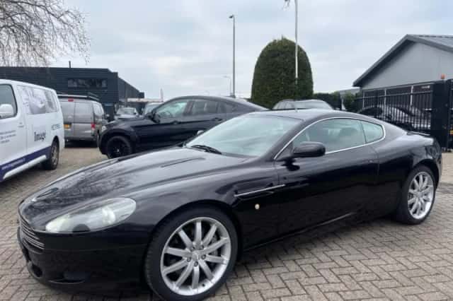 Aston Martin DB9 (2005) thumbnail 4