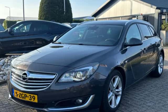 Opel Insignia (2015) thumbnail 1