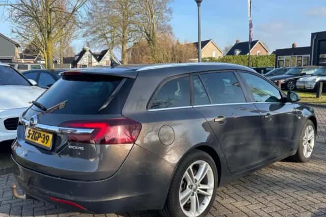 Opel Insignia (2015) thumbnail 5