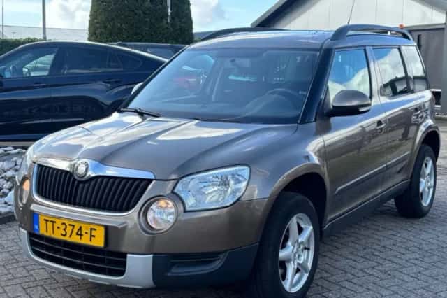 Škoda Yeti (2010) thumbnail 1