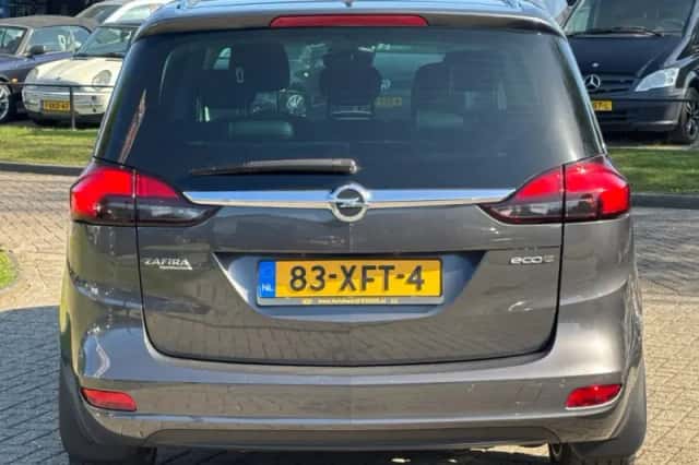 Opel Zafira (2012) thumbnail 6