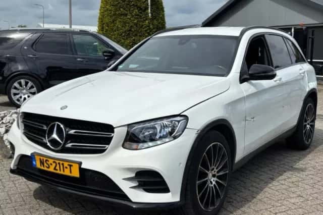 Mercedes-Benz GLC-Klasse (2015) thumbnail 1