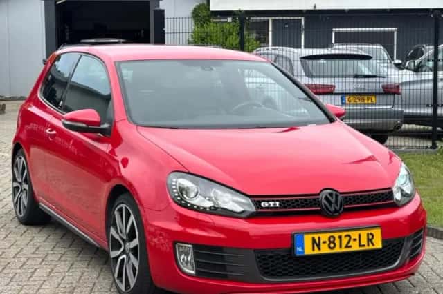 Volkswagen Golf (2012) thumbnail 4