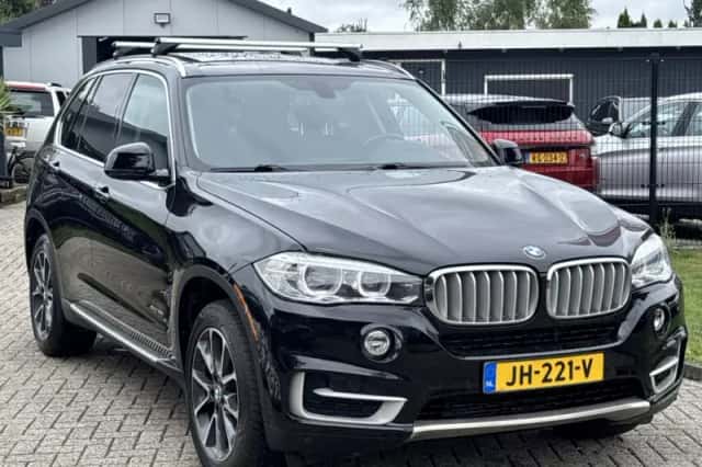BMW X5 (2015) thumbnail 3