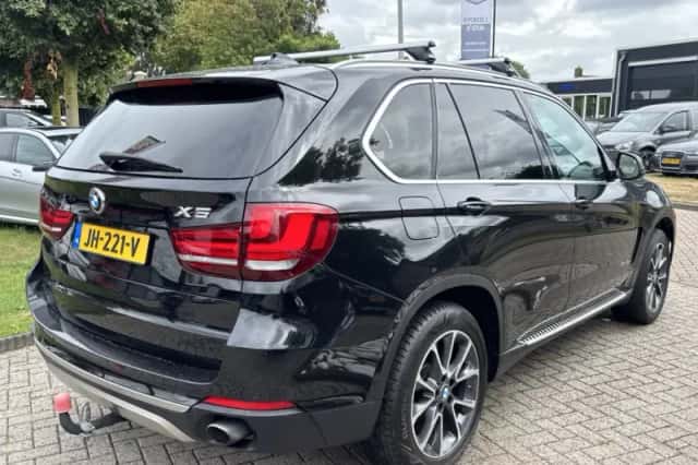 BMW X5 (2015) thumbnail 5