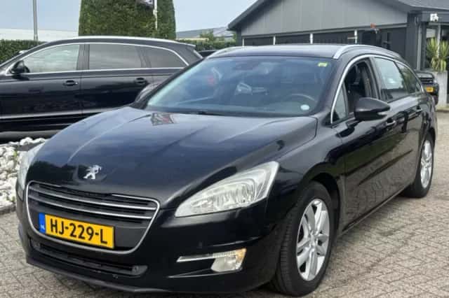 Peugeot 508 (2012) thumbnail 1
