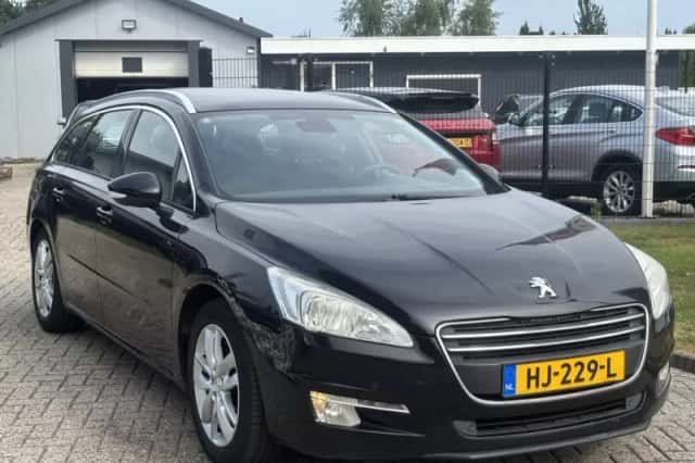 Peugeot 508 (2012) thumbnail 2