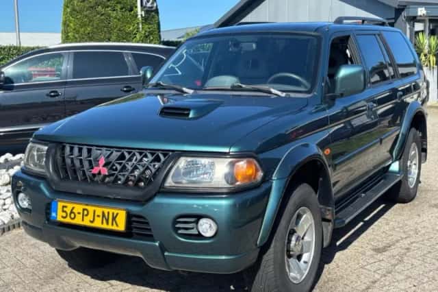 Mitsubishi Pajero (2004) thumbnail 1