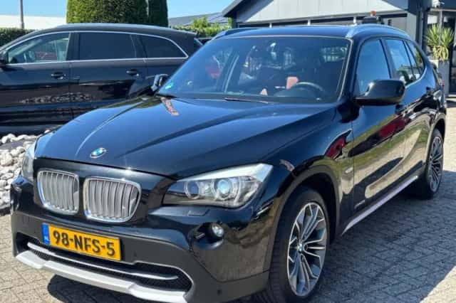 BMW X1 (2010) thumbnail 1