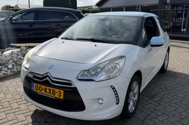Citroën DS3 (2010) thumbnail 1