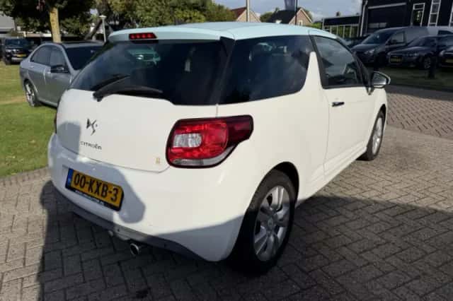 Citroën DS3 (2010) thumbnail 4