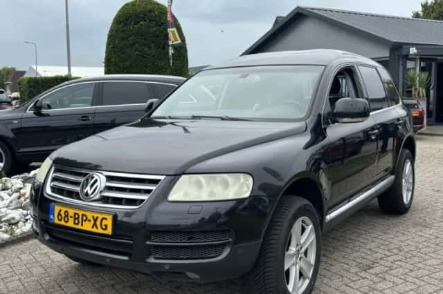 Volkswagen Touareg (2004) thumbnail 1