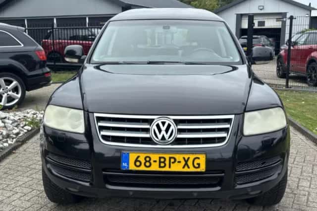 Volkswagen Touareg (2004) thumbnail 2