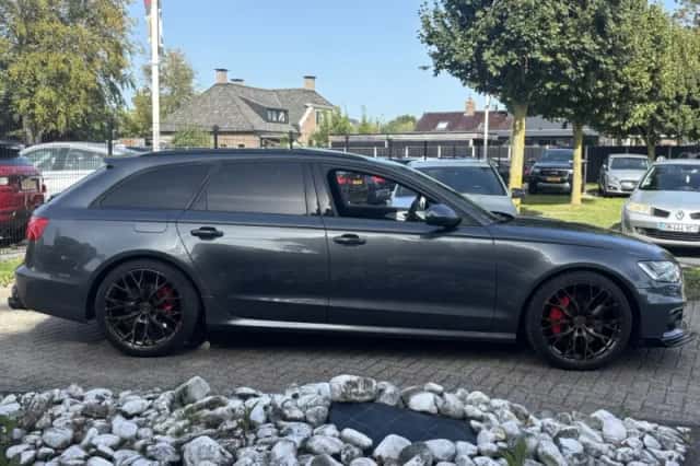 Audi A6 (2013) thumbnail 4