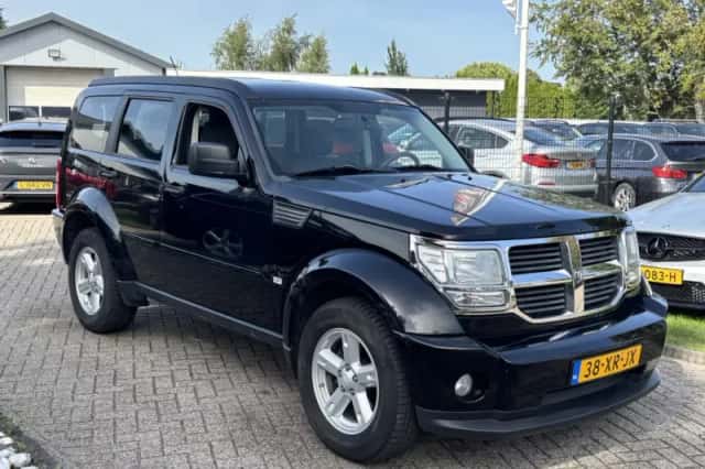 Dodge Nitro (2007) thumbnail 3