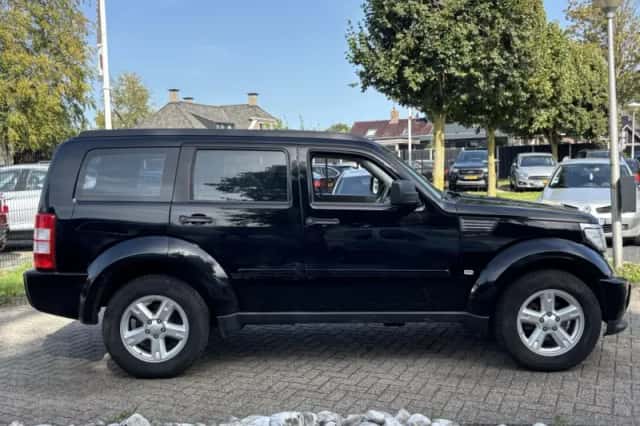 Dodge Nitro (2007) thumbnail 4