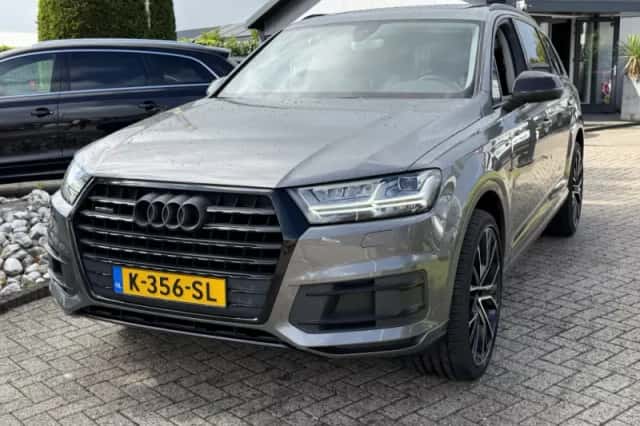 Audi Q7 (2016) thumbnail 1