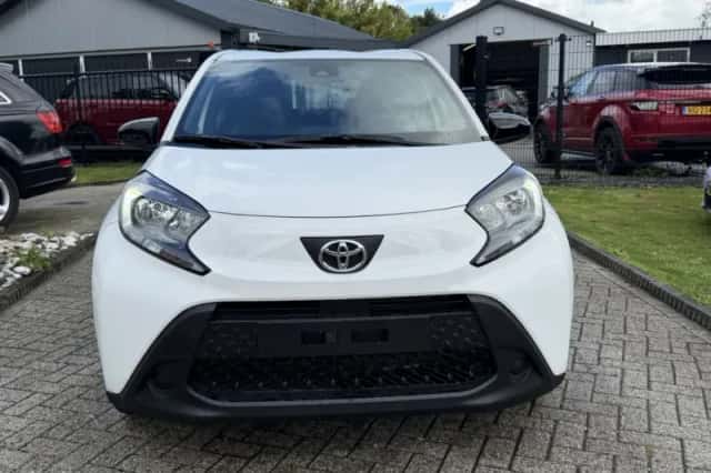 Toyota Aygo X (2025) thumbnail 2