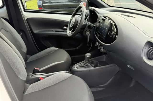 Toyota Aygo X (2025) thumbnail 4