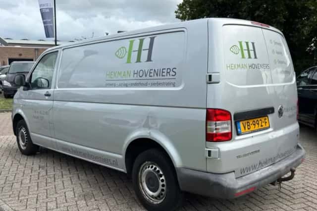 Volkswagen Transporter (2013) thumbnail 6