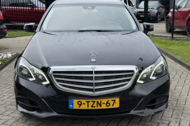 Mercedes-Benz E-Klasse (2014) thumbnail 2