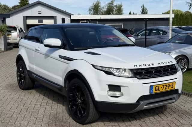 Land Rover Range Rover Evoque (2012) thumbnail 3