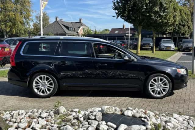 Volvo V70 (2008) thumbnail 4