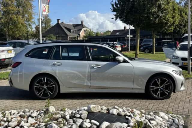 BMW 3-Serie (2020) thumbnail 4