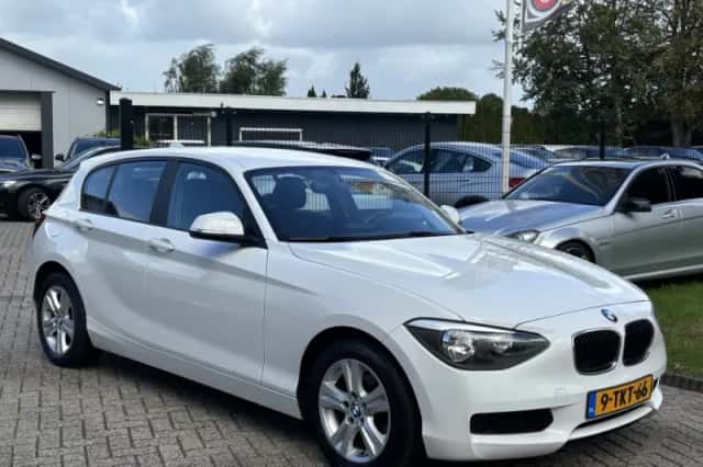 BMW 1-Serie (2012) thumbnail 2
