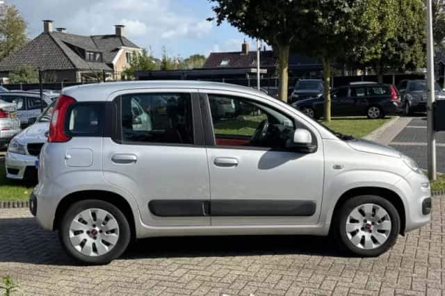 Fiat Panda (2016) thumbnail 4