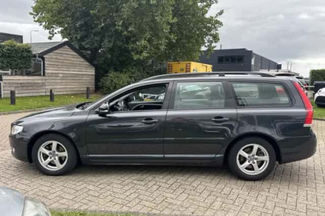 Volvo V70 (2016) thumbnail 6