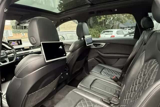 Audi SQ7 (2017) thumbnail 6